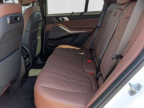 New 2026 BMW X5 xDrive40i AWD/4WD image 17