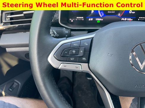 Used 2025 Volkswagen Jetta S FWD image 19