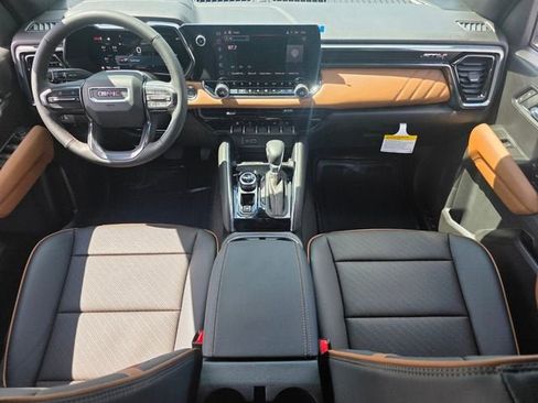 New 2026 GMC Canyon AT4 AWD/4WD image 13