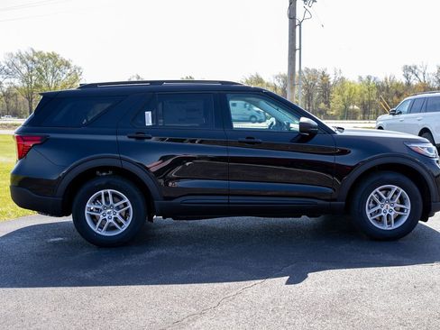 New 2026 Ford Explorer Active AWD/4WD image 13