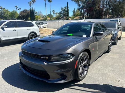Used 2019 Dodge Charger R/T image 3