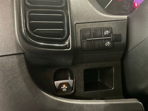 Used 2023 RAM ProMaster 2500 FWD image 8