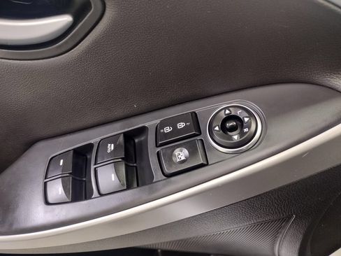 Used 2014 Hyundai Elantra GT w/ Option Group 03 FWD image 19