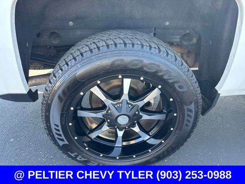 Used 2019 Chevrolet Silverado 1500 LT RWD image 11