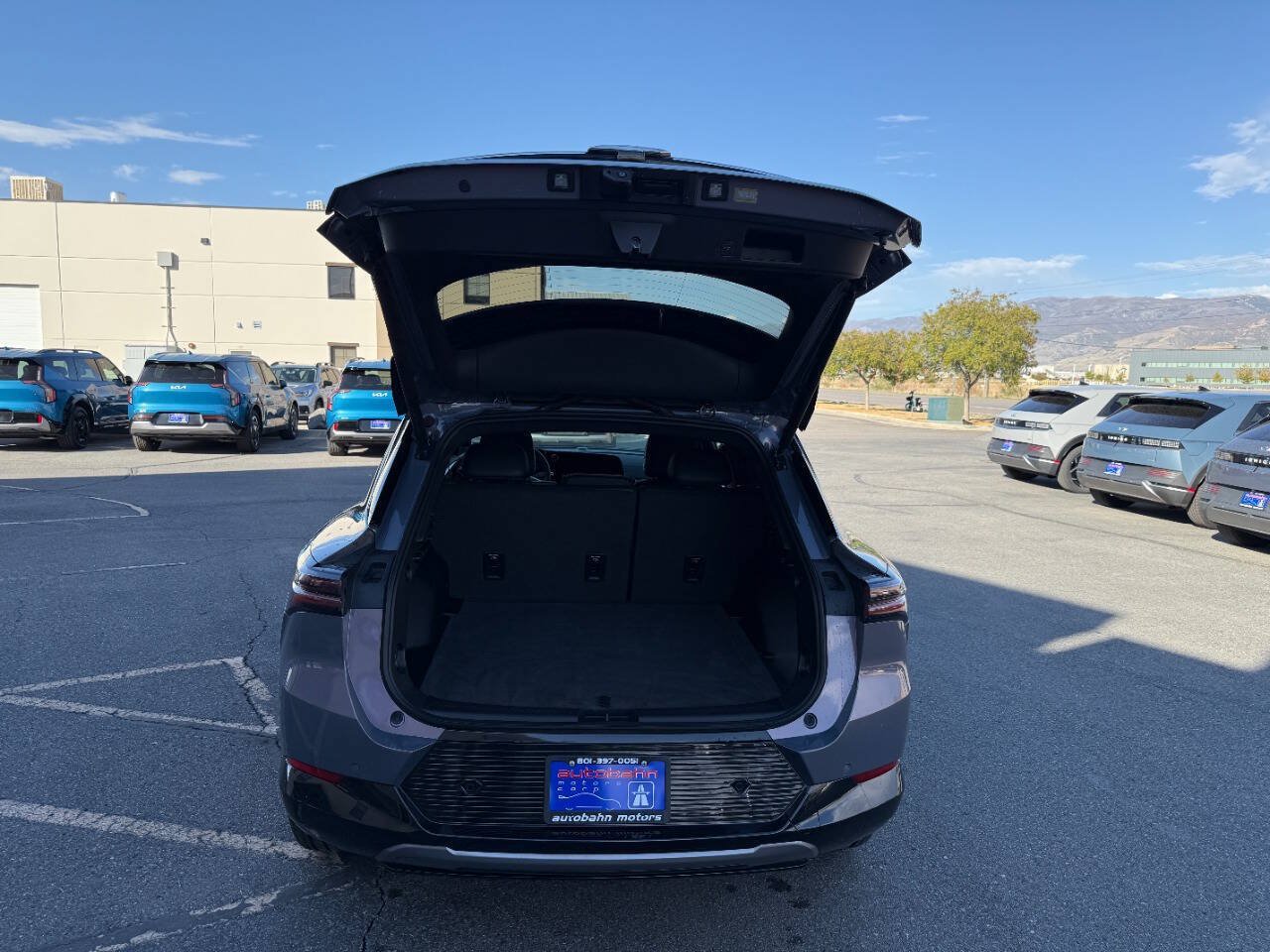 Used 2024 Chevrolet Equinox EV LT AWD/4WD image 19