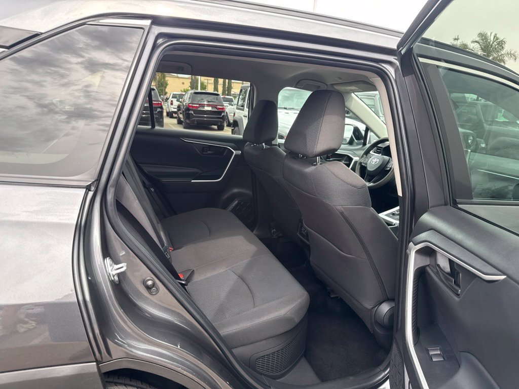Used 2023 Toyota RAV4 LE AWD/4WD image 25