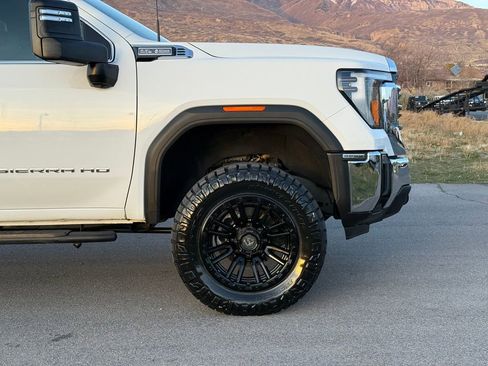 Used 2024 GMC Sierra 3500 SLE image 3