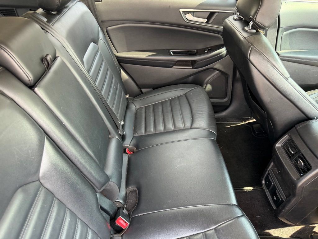 Used 2016 Ford Edge SEL w/ Equipment Group 201A FWD image 17