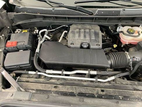 Used 2021 Chevrolet Silverado 1500 LT AWD/4WD image 16