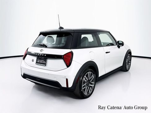 Used 2026 MINI Cooper 2-Door Hardtop FWD image 7