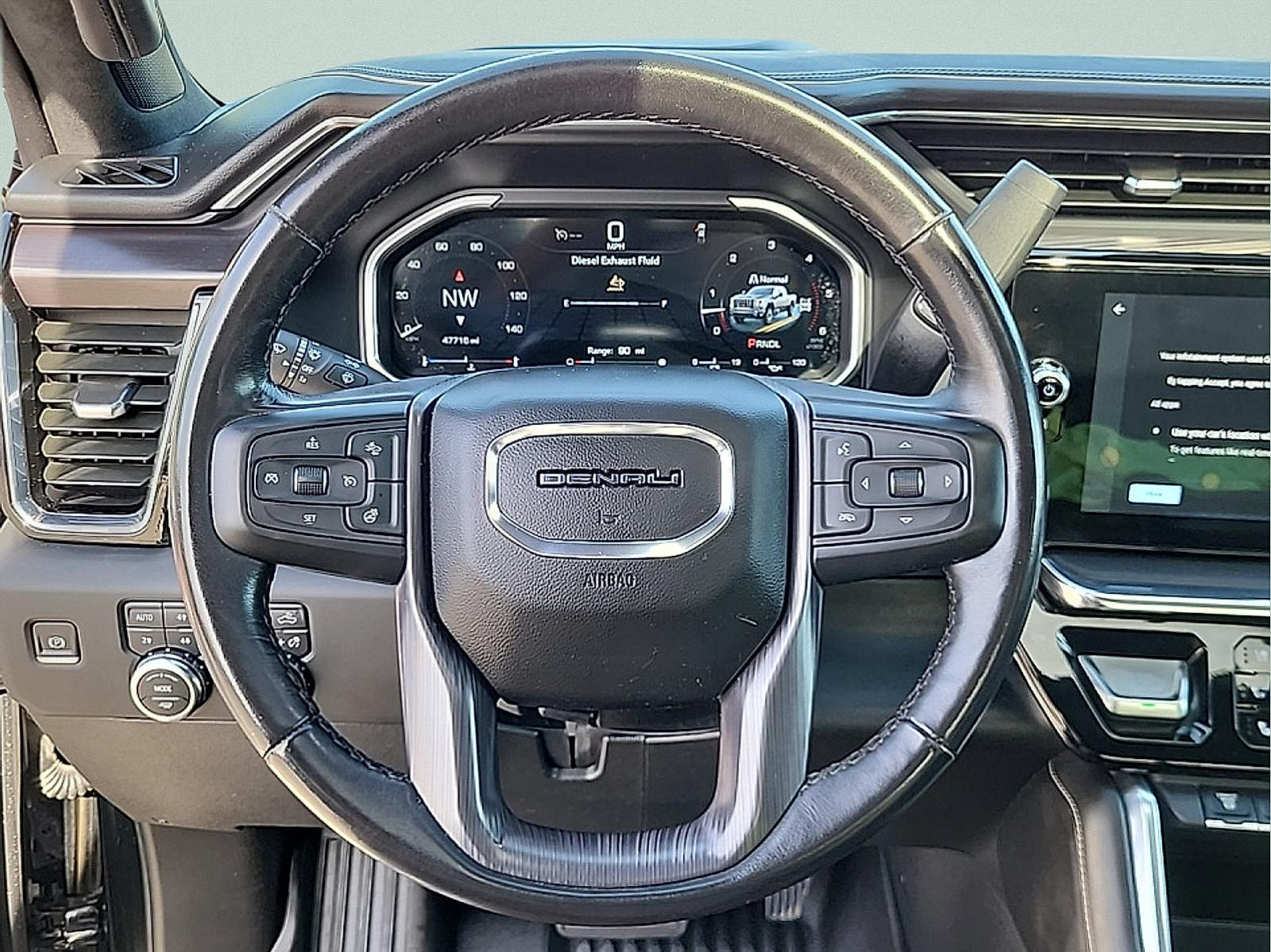 Used 2024 GMC Sierra 3500 Denali Ultimate AWD/4WD image 18