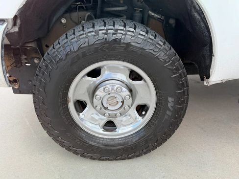 Used 2015 Ford F250 XL w/ Power Equipment Group AWD/4WD image 15