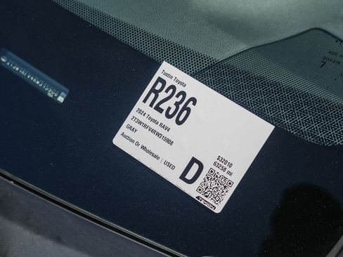 Certified 2024 Toyota RAV4 XLE FWD image 28