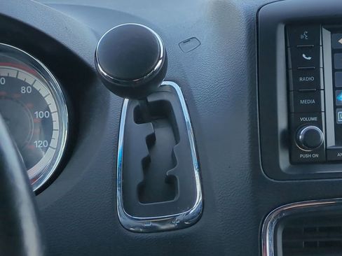 Used 2013 Dodge Grand Caravan R/T w/ Trailer Tow Group image 37