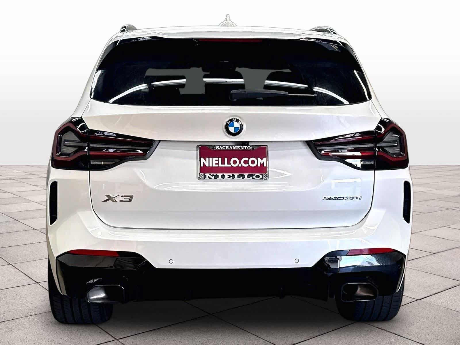 Used 2024 BMW X3 xDrive30i w/ Premium Package AWD/4WD image 7