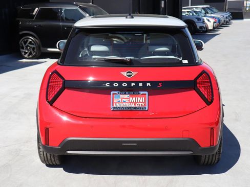 New 2025 MINI Cooper S image 4