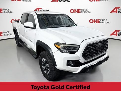 Certified 2020 Toyota Tacoma TRD Off-Road w/ Technology Package AWD/4WD image 1