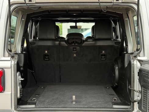 Used 2018 Jeep Wrangler Unlimited Rubicon w/ Uconnect 4C Nav & Sound Group AWD/4WD image 28