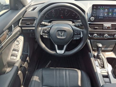 Used 2021 Honda Accord EX-L image 11