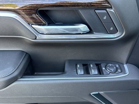 New 2026 GMC Sierra 1500 SLE w/ Preferred Package RWD image 10