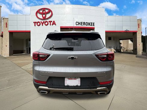 Used 2024 Chevrolet TrailBlazer ACTIV w/ Driver Confidence Package image 6