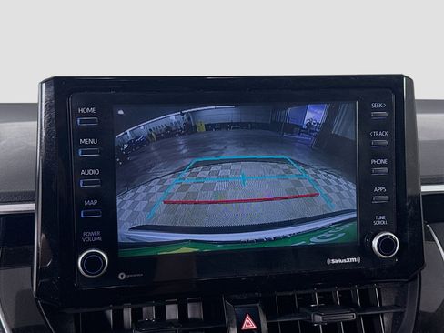 Used 2022 Toyota Corolla LE image 19