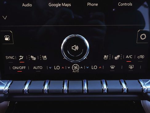Used 2026 GMC Yukon XL Denali w/ Sun & Power Step Package AWD/4WD image 26