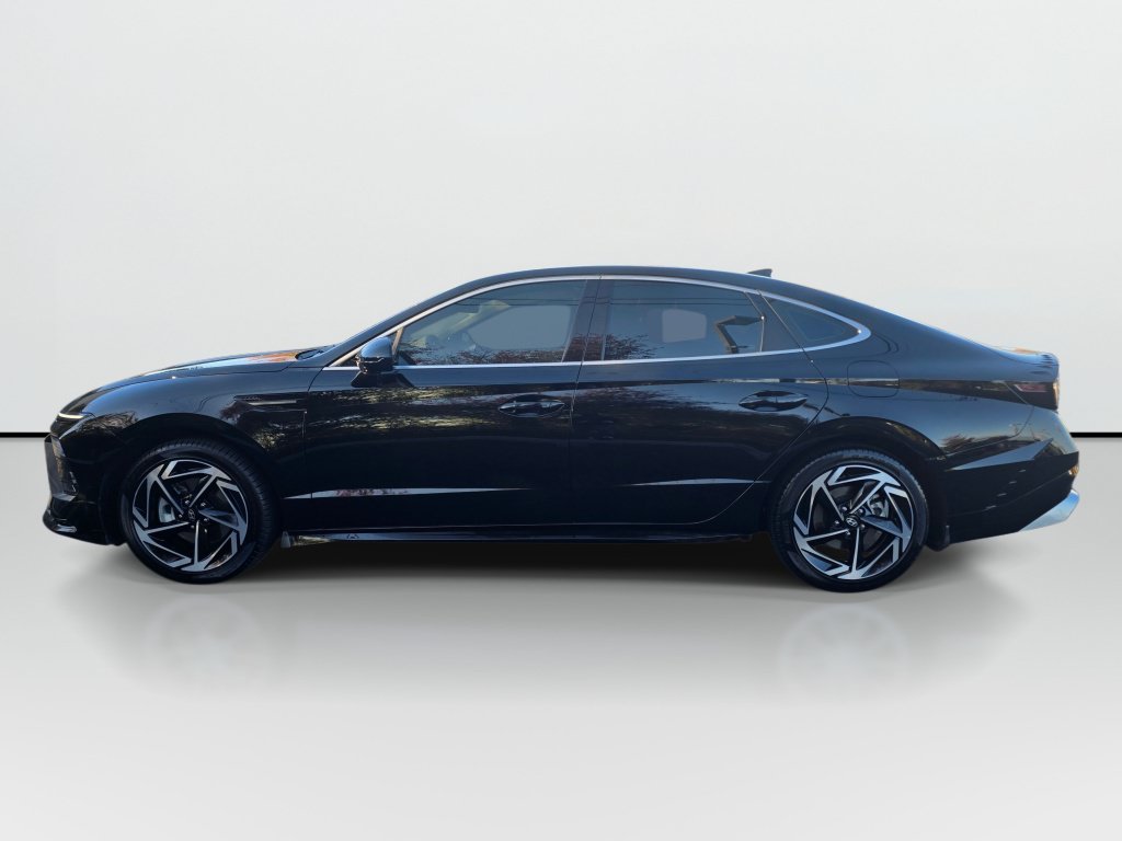 Used 2024 Hyundai Sonata SEL w/ Convenience Package FWD image 2