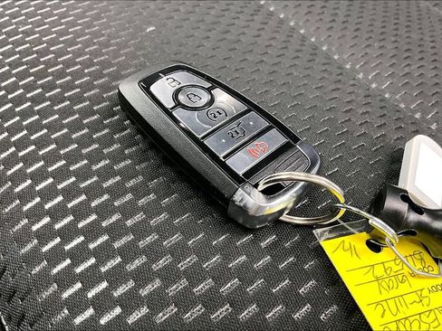 Used 2024 Ford Escape ST-Line w/ Tech Pack #1 AWD/4WD image 11