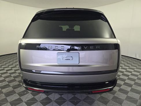 Used 2025 Land Rover Range Rover SE AWD/4WD image 6