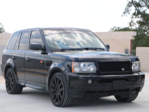 Used 2008 Land Rover Range Rover Sport Supercharged AWD/4WD image 2