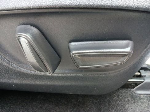 Used 2024 Toyota Grand Highlander AWD image 35