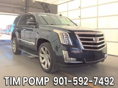 Used 2019 Cadillac Escalade Luxury image 2
