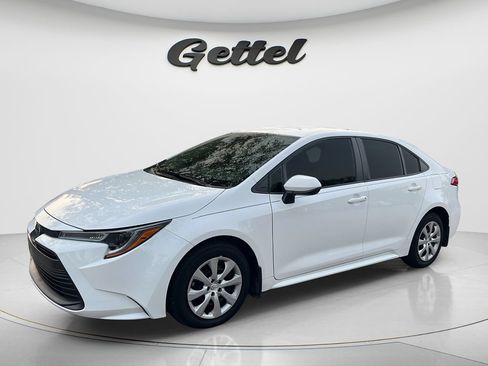 Certified 2026 Toyota Corolla LE FWD image 1