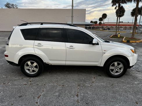 Used 2008 Mitsubishi Outlander LS image 6