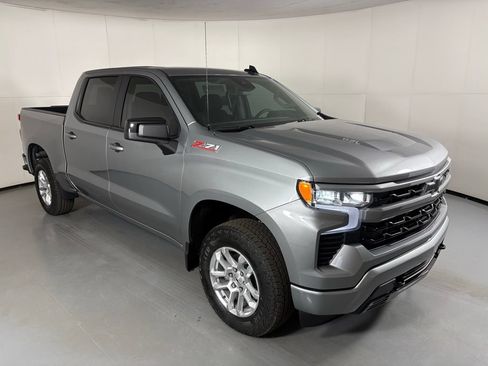 New 2026 Chevrolet Silverado 1500 RST w/ Z71 Off-Road Package AWD/4WD image 2