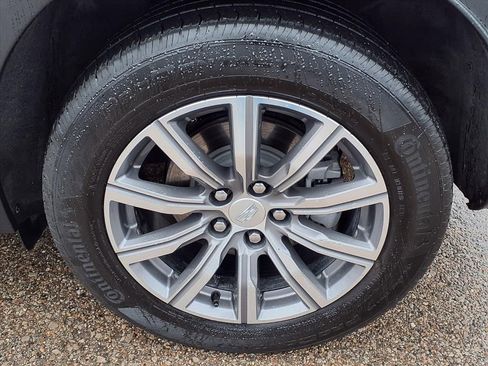 Certified 2022 Cadillac XT4 Sport w/ Cold Weather Package image 9