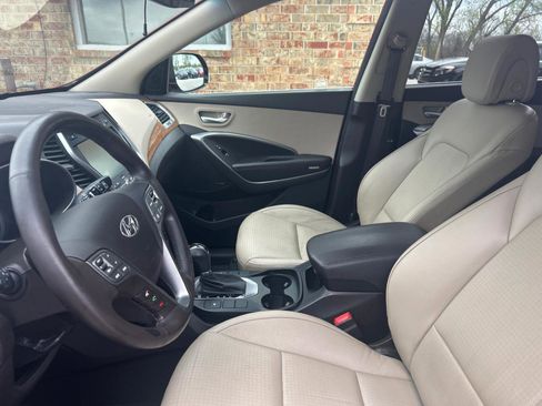Used 2013 Hyundai Santa Fe GLS image 19