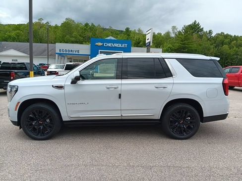 New 2026 GMC Yukon Denali w/ Sun & Power Step Package AWD/4WD image 4