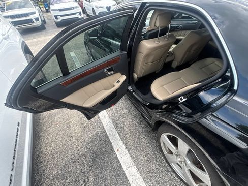 Used 2011 Mercedes-Benz E 350 Sedan image 31