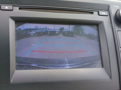 Used 2015 Toyota Camry SE FWD image 19