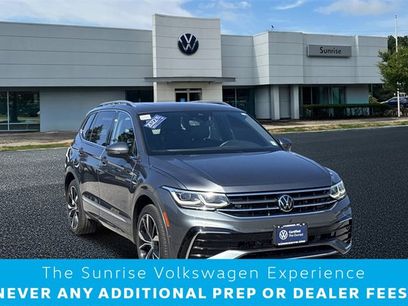 Certified 2022 Volkswagen Tiguan SEL R-Line