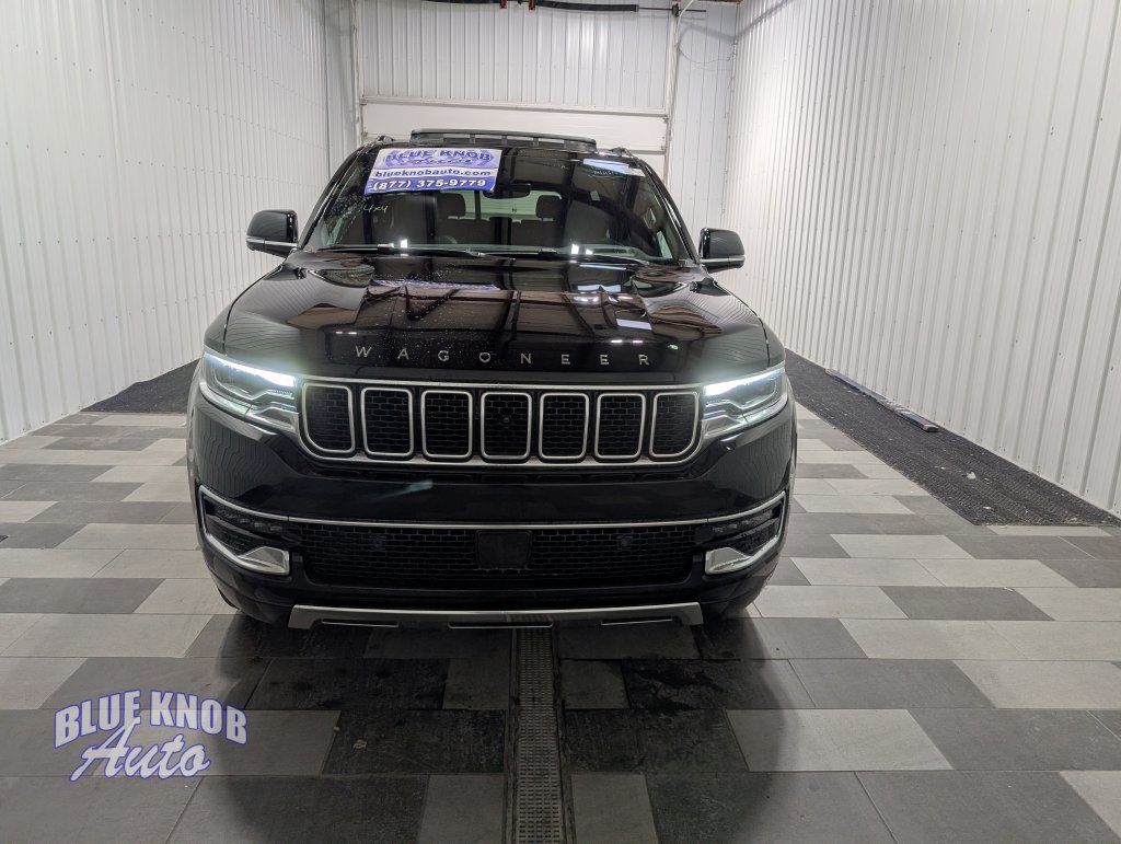 Used 2025 Jeep Wagoneer Series III w/ Premium Group I AWD/4WD image 6