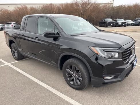 Used 2023 Honda Ridgeline Sport image 7