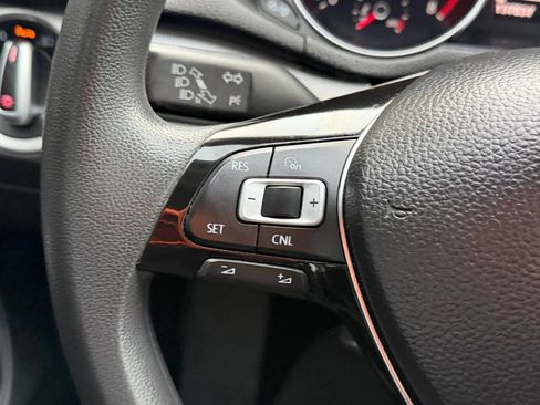 Used 2016 Volkswagen Passat 1.8T S image 20