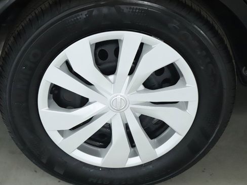 Certified 2025 Nissan Versa S w/ Trunk Package image 12