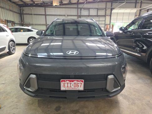 Used 2025 Hyundai Kona SEL FWD image 5