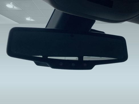 Used 2021 Chevrolet Colorado Z71 w/ Safety Package image 17