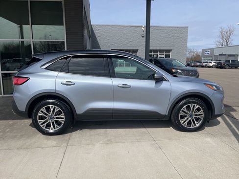 Certified 2022 Ford Escape SEL w/ Technology Package image 10