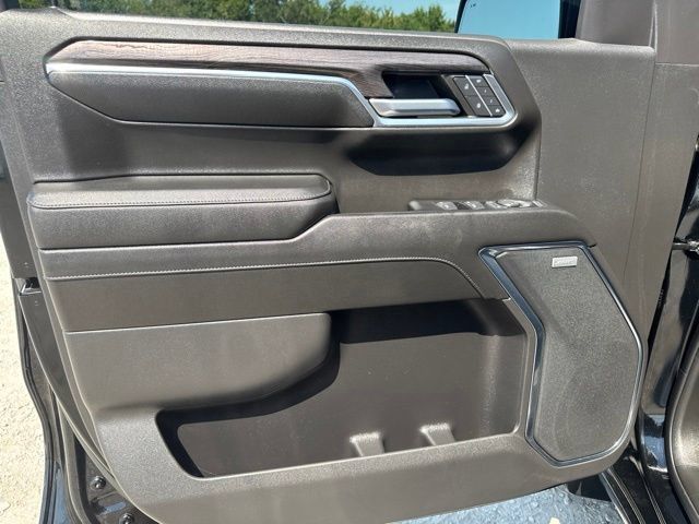 Used 2024 Chevrolet Silverado 1500 LTZ w/ LTZ Premium Package RWD image 23